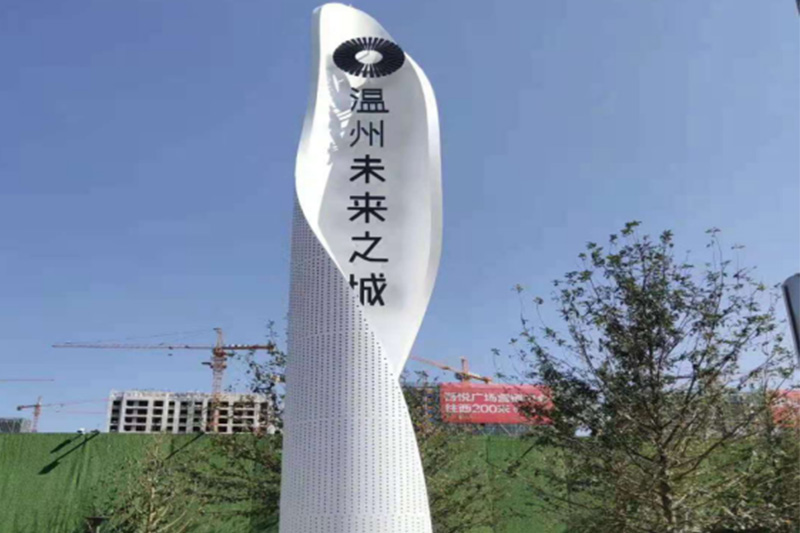精神堡壘為什么叫這個名字？它表達了什么精神？